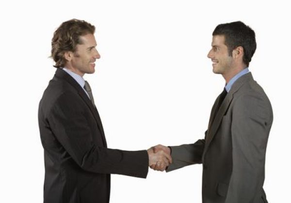 פתאום כולם רוצים לדבר איתך